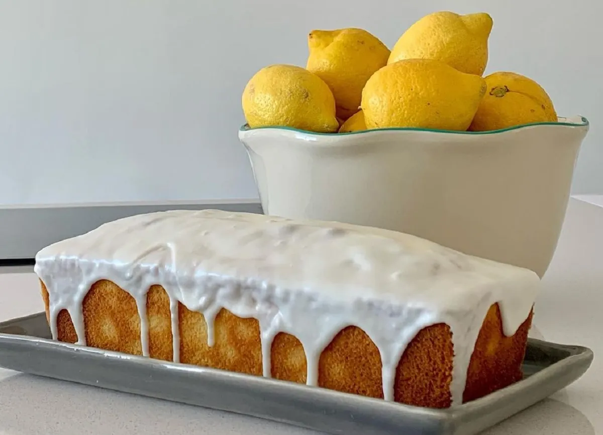 Esta receta de budín de limón sin TACC es ideal para compartir en familia. Esta receta de budín de limón sin TACC es ideal para compartir en familia.