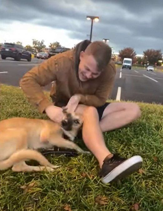 Denver Hansen y su perro Sampson.