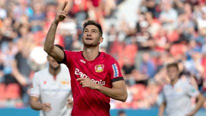 Vuelta del fútbol: con Lucas Alario, este lunes se cierra la fecha 26 de la Bundesliga