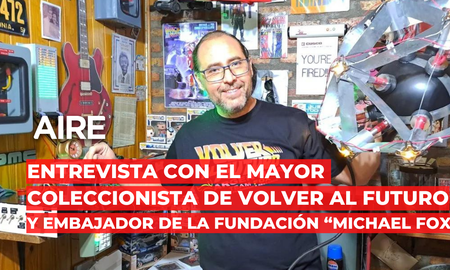Germán Schmidl, el mayor coleccionista sudamericano de Volver al Futuro. Germán Schmidl, el mayor coleccionista sudamericano de Volver al Futuro.