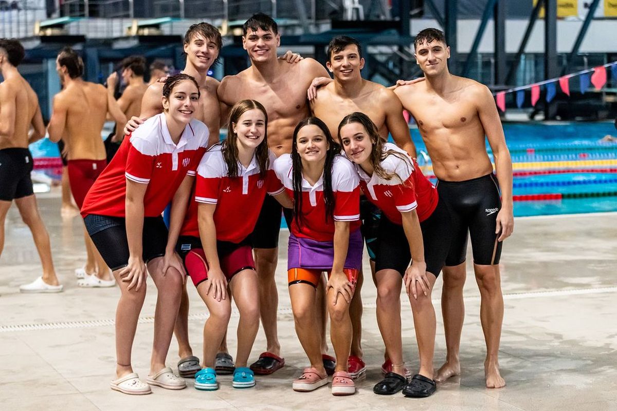El equipo sub21 se llevó el segundo lugar. El equipo sub21 se llevó el segundo lugar.
