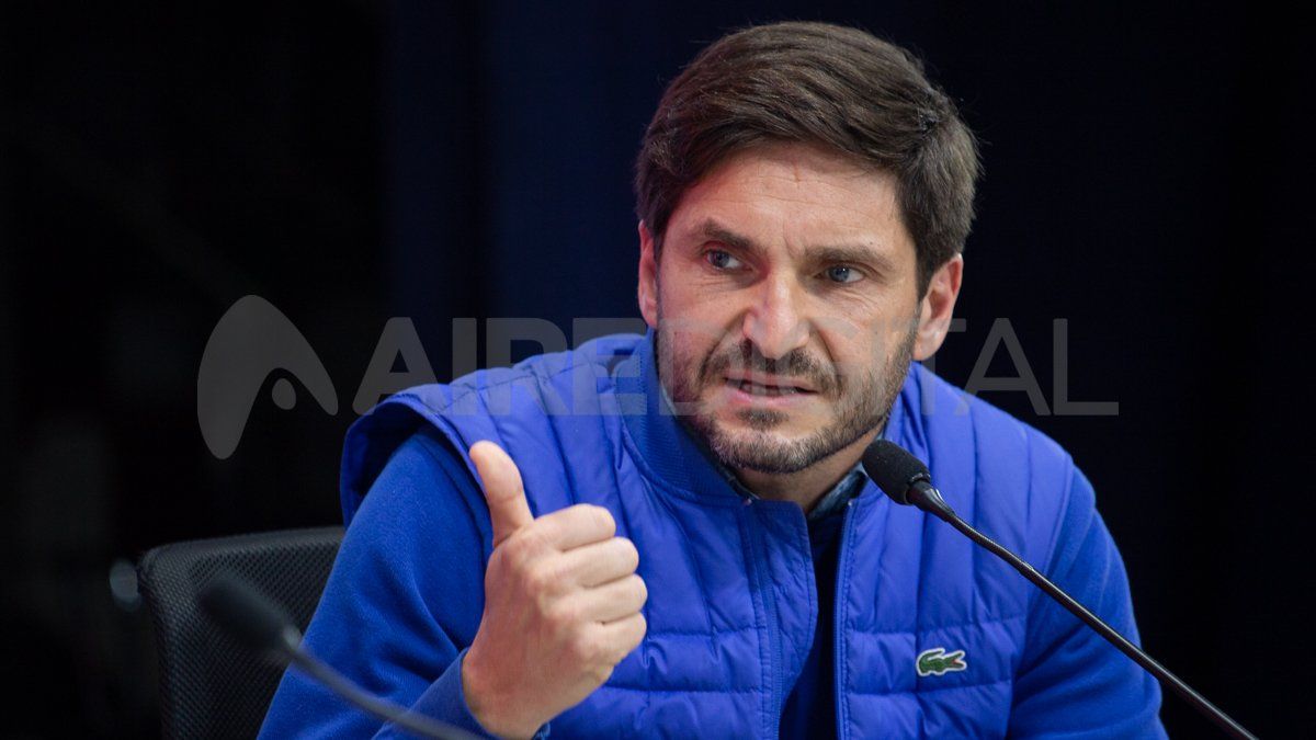 El exministro de Seguridad de Santa Fe, Maximiliano Pullaro, encabeza la lista de precandidatos a senadores nacionales del espacio Evolución. 