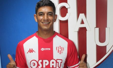 Diego Polenta, refuerzo del Club Atlético Unión para la actual temporada, se desgarró en el último entrenamiento y se perderá las primeras fechas de la Copa de la Liga. Diego Polenta, refuerzo del Club Atlético Unión para la actual temporada, se desgarró en el último entrenamiento y se perderá las primeras fechas de la Copa de la Liga.