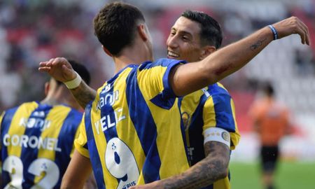 Con goles de Fernández y Véliz, Rosario Central se impuso ante Sportivo Belgrano en la Copa Argentina. Con goles de Fernández y Véliz, Rosario Central se impuso ante Sportivo Belgrano en la Copa Argentina.