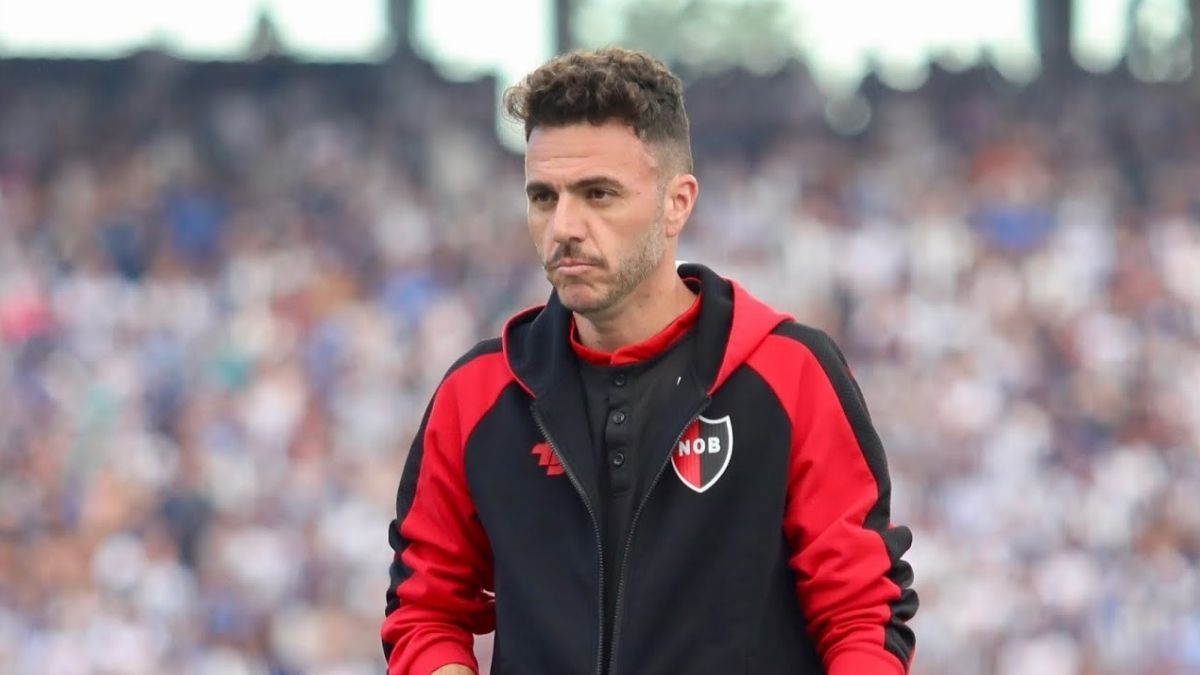 ¿Se van? la fuerte versión en Newell's tras perder el clásico contra Rosario Central. ¿Se van? la fuerte versión en Newell's tras perder el clásico contra Rosario Central.