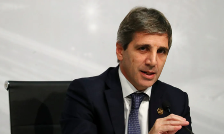 La explicación de Luis Caputo a un usuario de X que se volvió VIRAL La explicación de Luis Caputo a un usuario de X que se volvió VIRAL