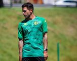 Fernando Gago dirigió su primera práctica como entrenador de Aldosivi. Fernando Gago dirigió su primera práctica como entrenador de Aldosivi.