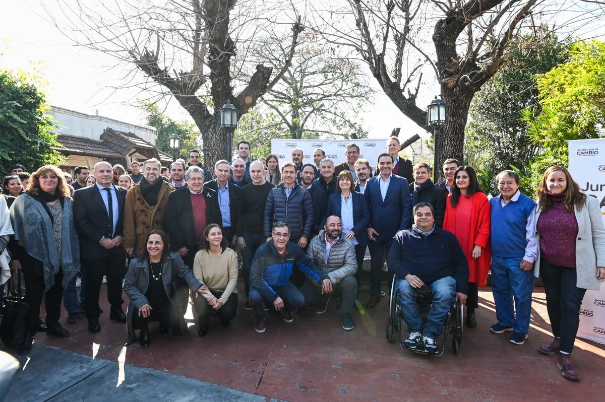 Cumbre de Juntos por el Cambio