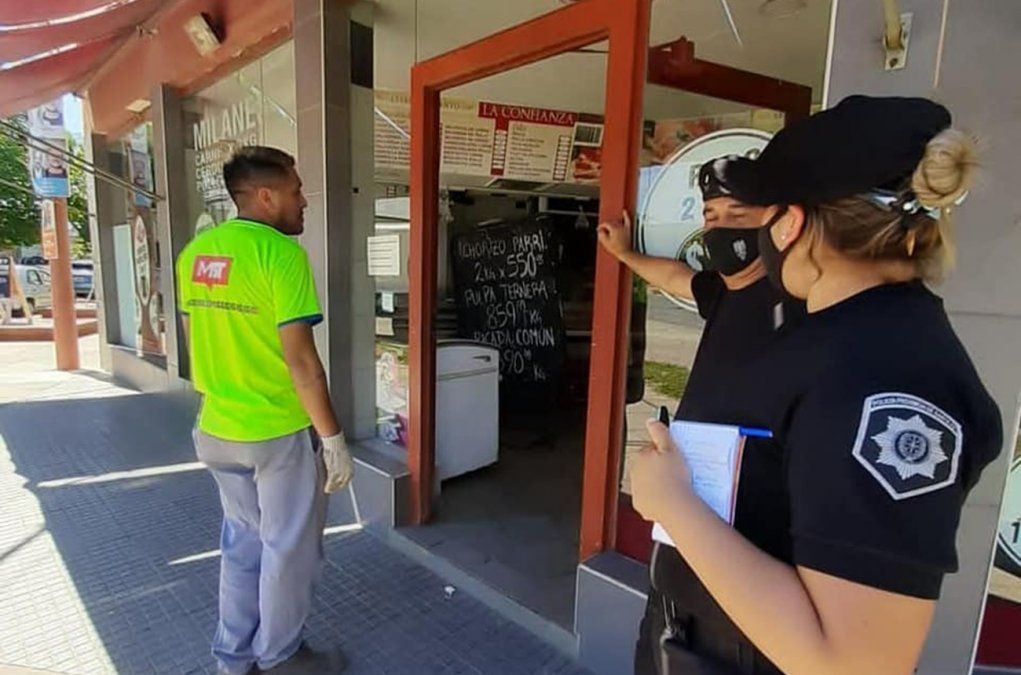 La clausura de la carnicería se efectuó luego de reiteradas denuncias por parte de consumidores y vecinos.