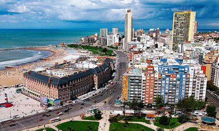 Mar del Plata es la joya costera de Buenos Aires a la que todos la comparan con Valencia. Mar del Plata es la joya costera de Buenos Aires a la que todos la comparan con Valencia.