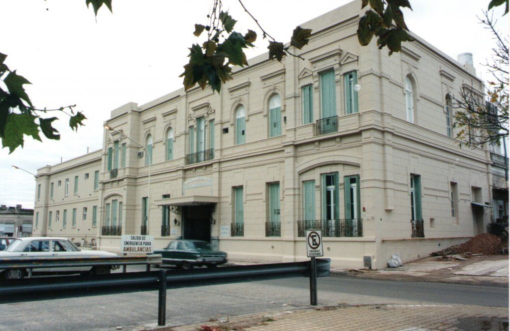 Atención restringida en hospitales y centros de salud por paro de SIPRUS