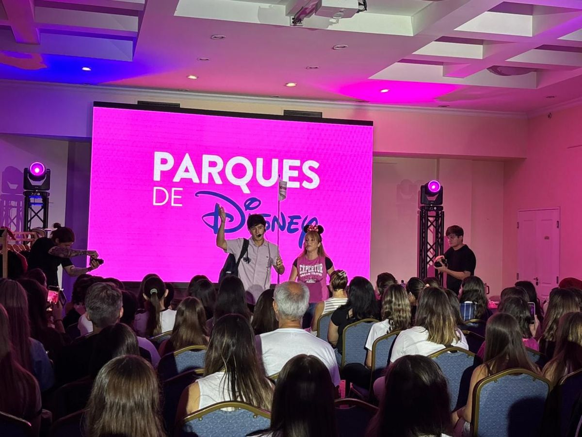 Las quinceañeras vivieron una experiencia Disney, en el Expert Day.