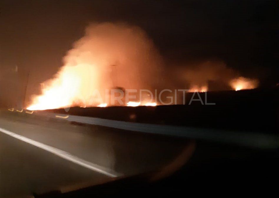Se desató un incendio en Álvarez.&nbsp;