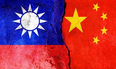 Beijing no reconoce la soberanía de Taiwán sobre la isla de Formosa, adonde se trasladó la República China tras el triunfo de la Revolución maoista, en 1949. Beijing no reconoce la soberanía de Taiwán sobre la isla de Formosa, adonde se trasladó la República China tras el triunfo de la Revolución maoista, en 1949.