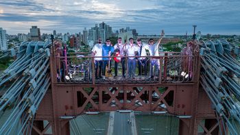 Música desde lo alto del Puente Colgante: una experiencia inolvidable