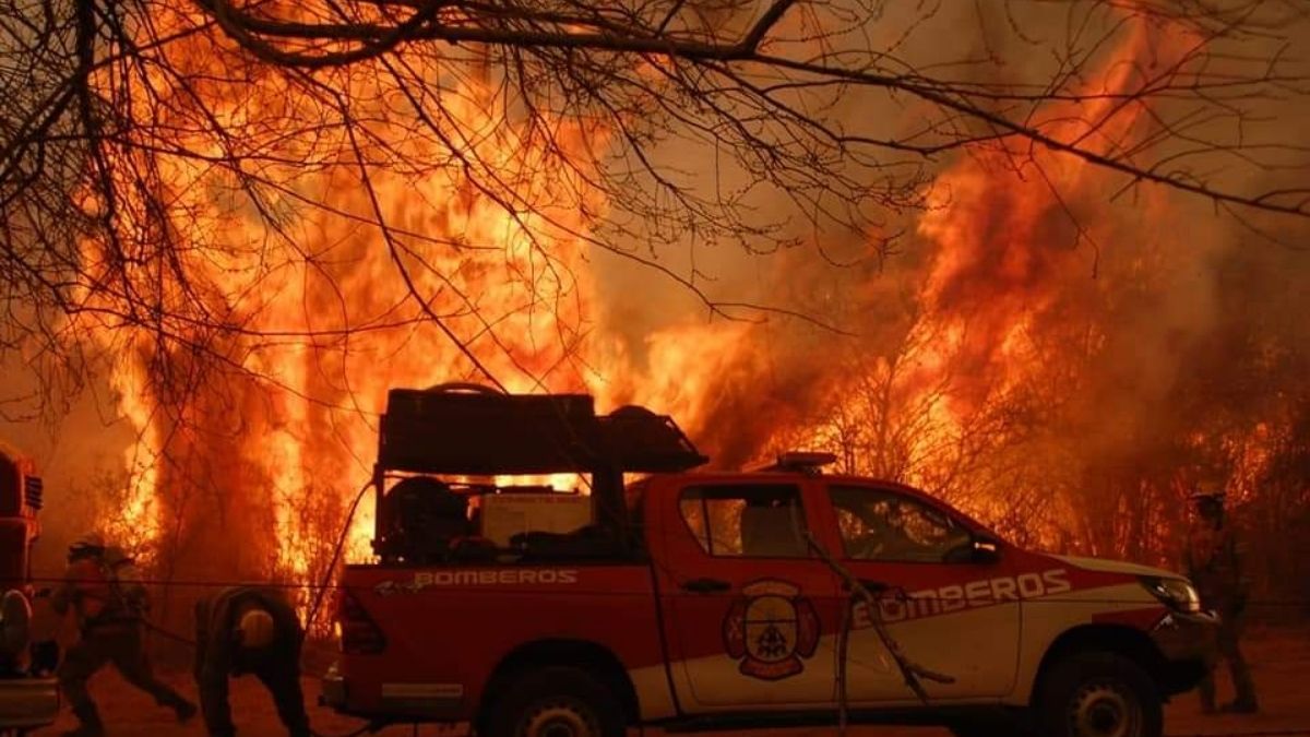 Las autoridades consideraron que el incendio el Córdoba está descontrolado.&nbsp;