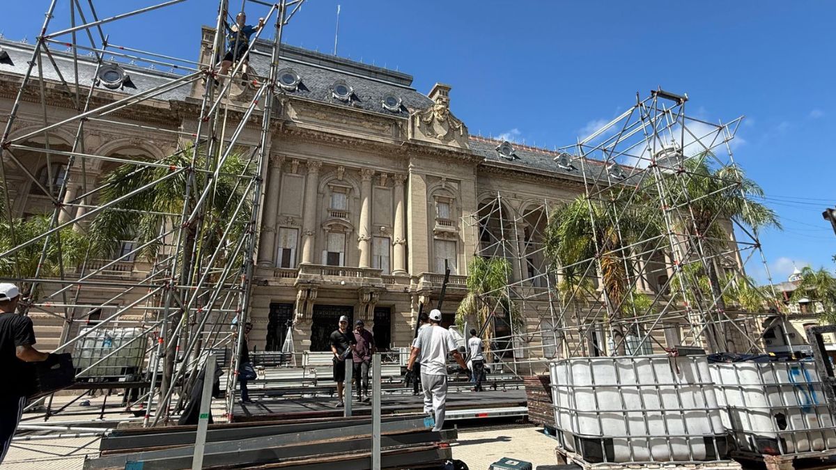 Santa Fe Canta la Navidad: 200 voces cantan villancicos frente a Casa de Gobierno