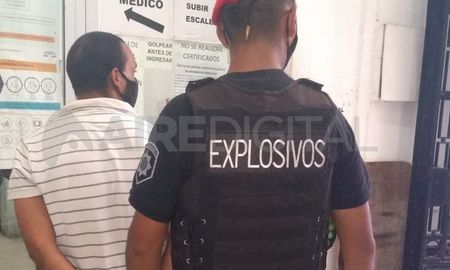 Este lunes por la tarde se entregó otro de los presos fugados de la subcomisaría 2° de B° Santa Rosa de Lima. Los reos se evadieron de la seccional el pasado 28 de febrero. Este lunes por la tarde se entregó otro de los presos fugados de la subcomisaría 2° de B° Santa Rosa de Lima. Los reos se evadieron de la seccional el pasado 28 de febrero.