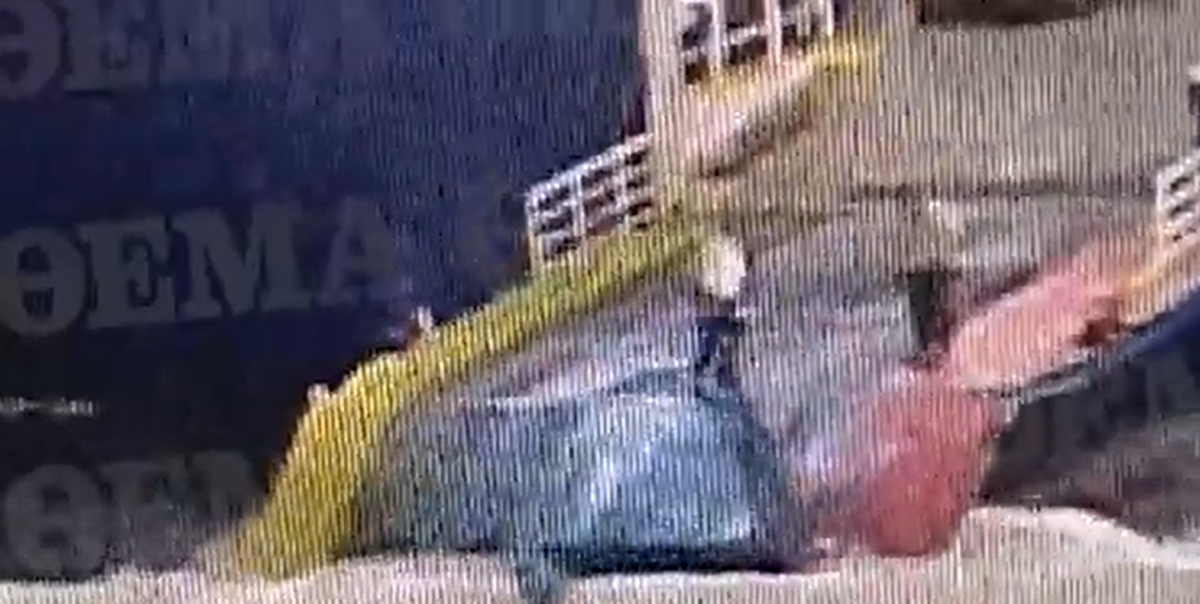 El hombre fue rescatado por el servicio de guardacostas en un estado de inconsciencia. Más tarde