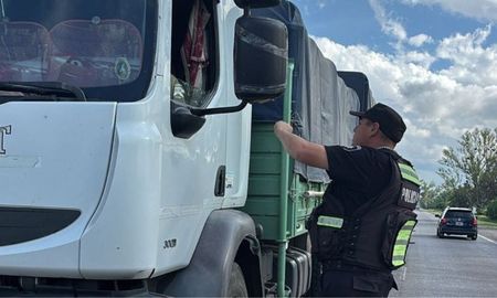 detectaron a nueve conductores profesionales con alcoholemia positiva en rutas de santa fe detectaron a nueve conductores profesionales con alcoholemia positiva en rutas de santa fe