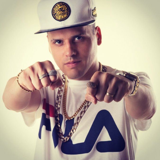 Nestor en Bloque en realidad se llama Néstor Bordiola.