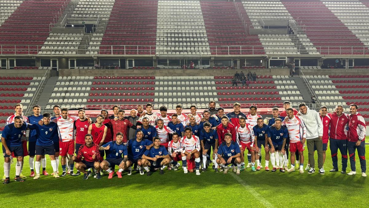 Unión venció 6 a 0 a Independiente de Santo Tomé.