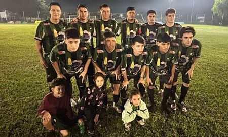 Platense Porvenir de Reconquista, líder momentáneo de la Liga Reconquistense de Fútbol. Foto: Maximiliano Ruiz Díaz. Platense Porvenir de Reconquista, líder momentáneo de la Liga Reconquistense de Fútbol. Foto: Maximiliano Ruiz Díaz.