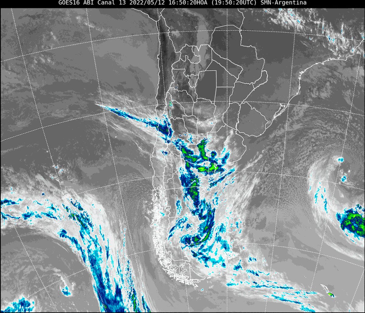 En la imagen satelital se observa que el cielo de nuestra provincia tiene algo de nubosidad que ingresa por el sudoeste.