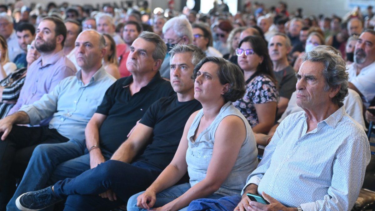 Rossi y Busatto, este sábado en el encuentro de la Corriente Nacional de la Militancia en Rosario.