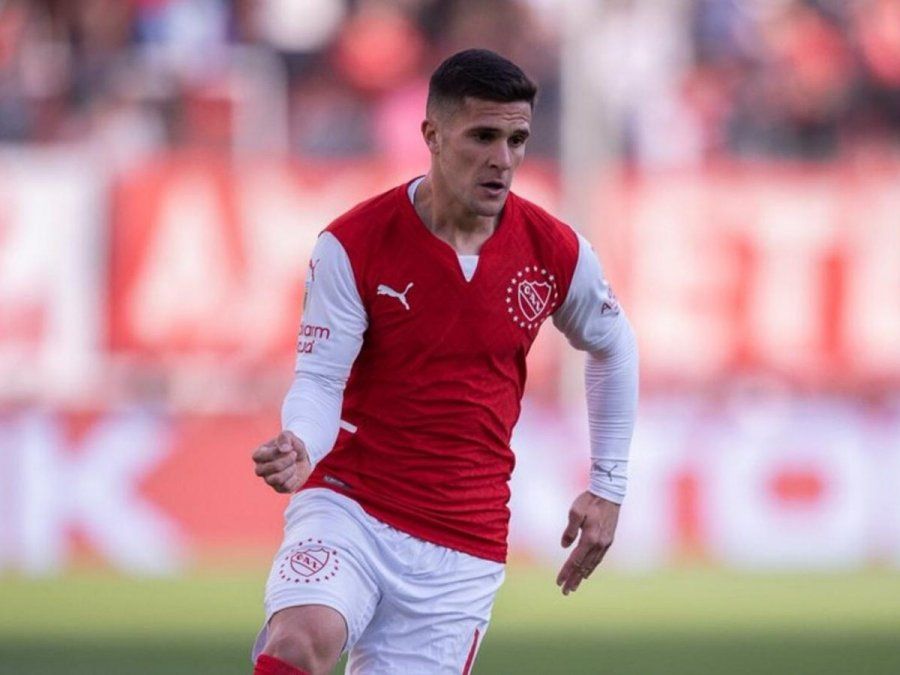 Fabricio Bustos no renovará contrato con Independiente y se marchará en junio con el pase en su poder. En el club analizan qué determinación tomar con el jugador.