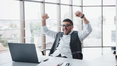 Horóscopo de Octubre: los dos signos del zodiaco tendrán una transformación profesional