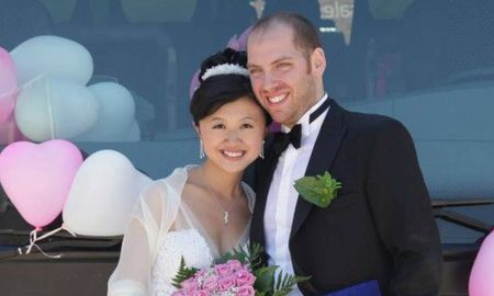 Karina Gao está casada con un francés. Karina Gao está casada con un francés.