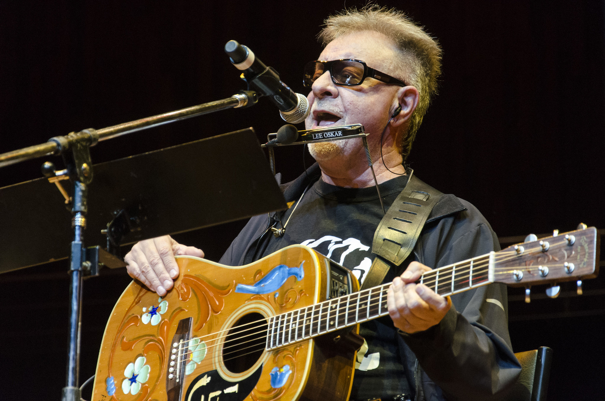 Varios m&uacute;sicos y militantes le dedicaron unas palabras a Le&oacute;n Gieco por su cumplea&ntilde;os.