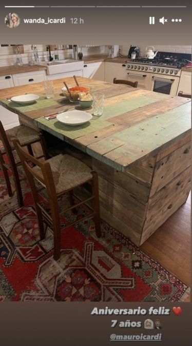 El aniversario de Wanda Nara y Mauro Icardi en la casa de campo de París. 