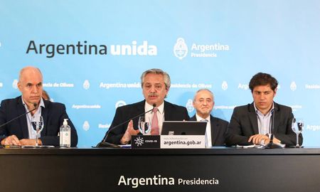 El presidente Alberto Fernández anunció la extensión de la cuarentena con restricciones en el Amba y flexibilizaciones en las provincias. El presidente Alberto Fernández anunció la extensión de la cuarentena con restricciones en el Amba y flexibilizaciones en las provincias.