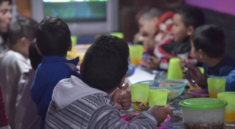 Por la crisis, la demanda de asistencia alimentaria aumenta en comedores y organizaciones sociales de Santa Fe