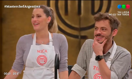Así comenzó la gran final de Masterchef Celebrity 3: Mica Viciconte y Tomás Fonzi se disputan el trofeo Así comenzó la gran final de Masterchef Celebrity 3: Mica Viciconte y Tomás Fonzi se disputan el trofeo