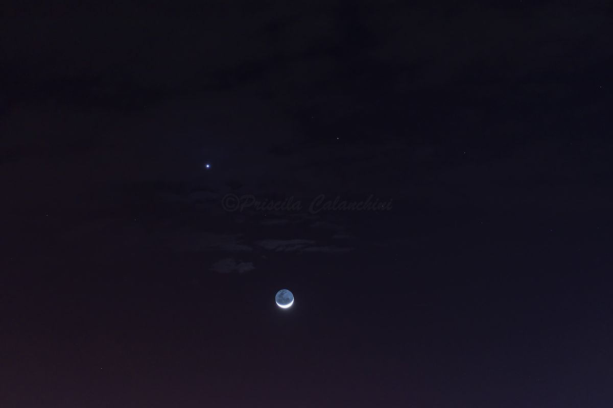 Así se vio la Luna junto a Venus, Saturno y Mercurio en Santa Fe. Así se vio la Luna junto a Venus, Saturno y Mercurio en Santa Fe.