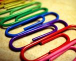 Clips de colores. Clips de colores.
