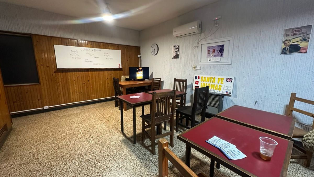 El multiespacio ofrece clases presenciales de franc&eacute;s e ingl&eacute;s con Santa Fe Idiomas.