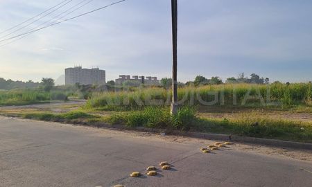 El lugar donde la víctima falleció tras perder el control de motocicleta. El lugar donde la víctima falleció tras perder el control de motocicleta.