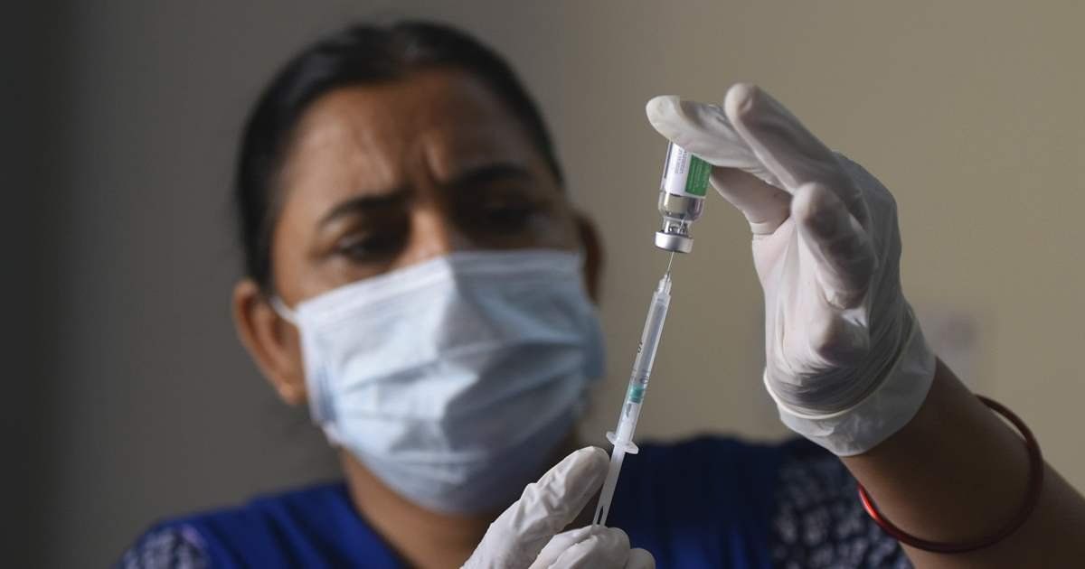 El Papa apoya una colocación de vacunas más humanataria. 