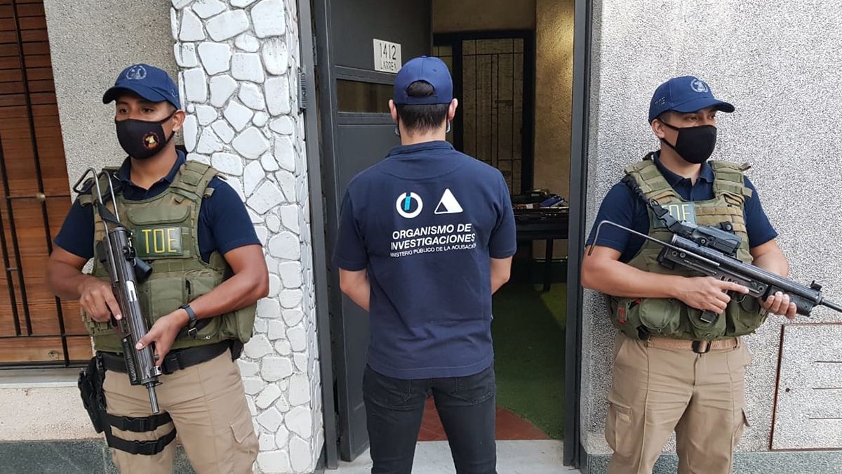 El Organismo de Investigaciones junto con la TOE.