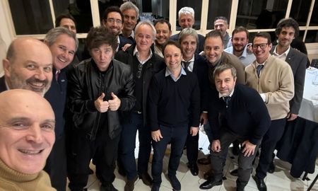 Javier Milei y su equipo económico. Javier Milei y su equipo económico.