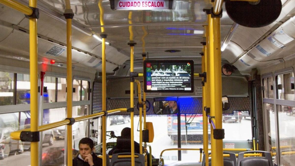 Estas pantallas con noticias “buena onda” generan contenido para más de 1.5 millones de usuarios diarios y facturan cerca de $45 millones mensuales