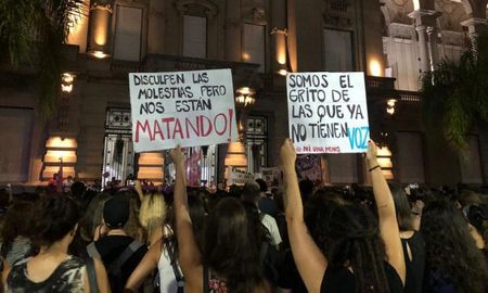 Aire de Santa Fe | manifestacion agustina santa fe 1 poprtada e1547510651591 1.jpg