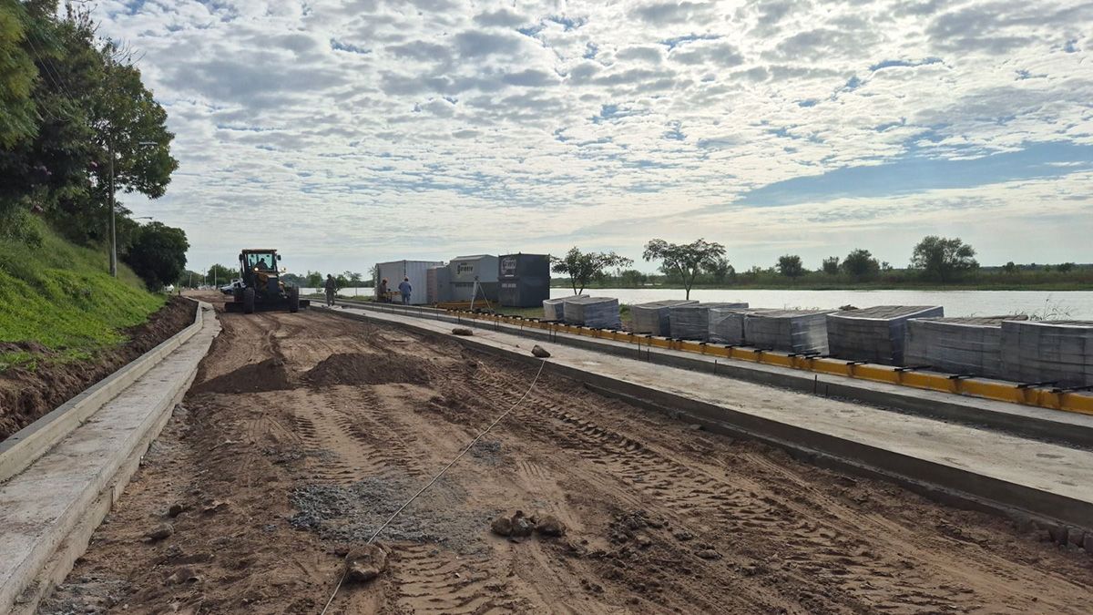 Provincia transforma la costanera de Coronda con nuevas obras de infraestructura urbana. Provincia transforma la costanera de Coronda con nuevas obras de infraestructura urbana.