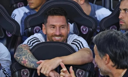 Lionel Messi festejó desde el banco de suplentes. Lionel Messi festejó desde el banco de suplentes.