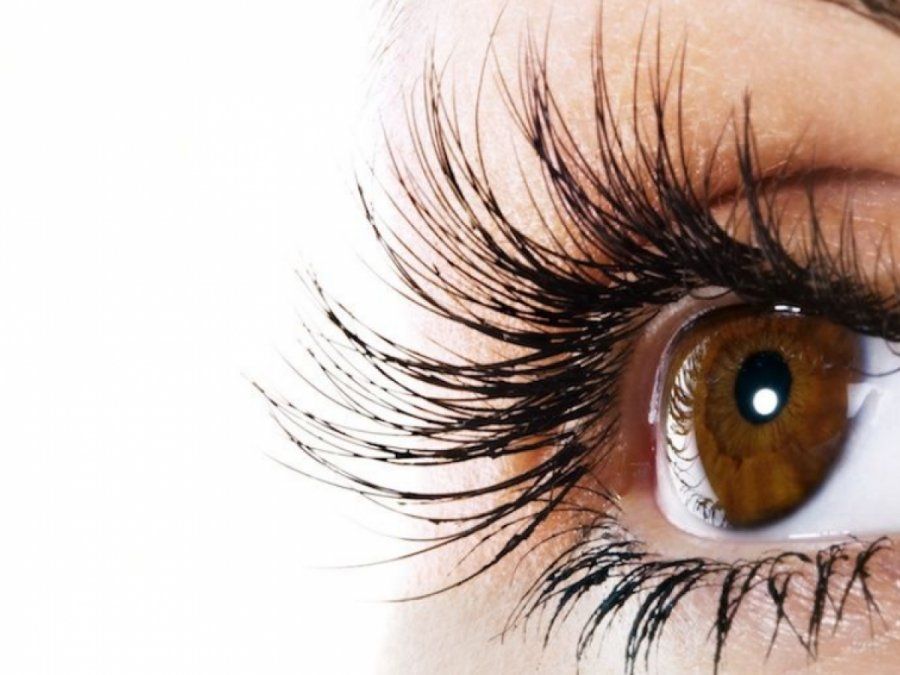 Cómo usar té verde para hacer crecer las pestañas