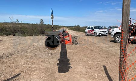 Termina el cruce de la Laguna Setúbal, una etapa fundamental del Gasoducto Gran Santa Fe.